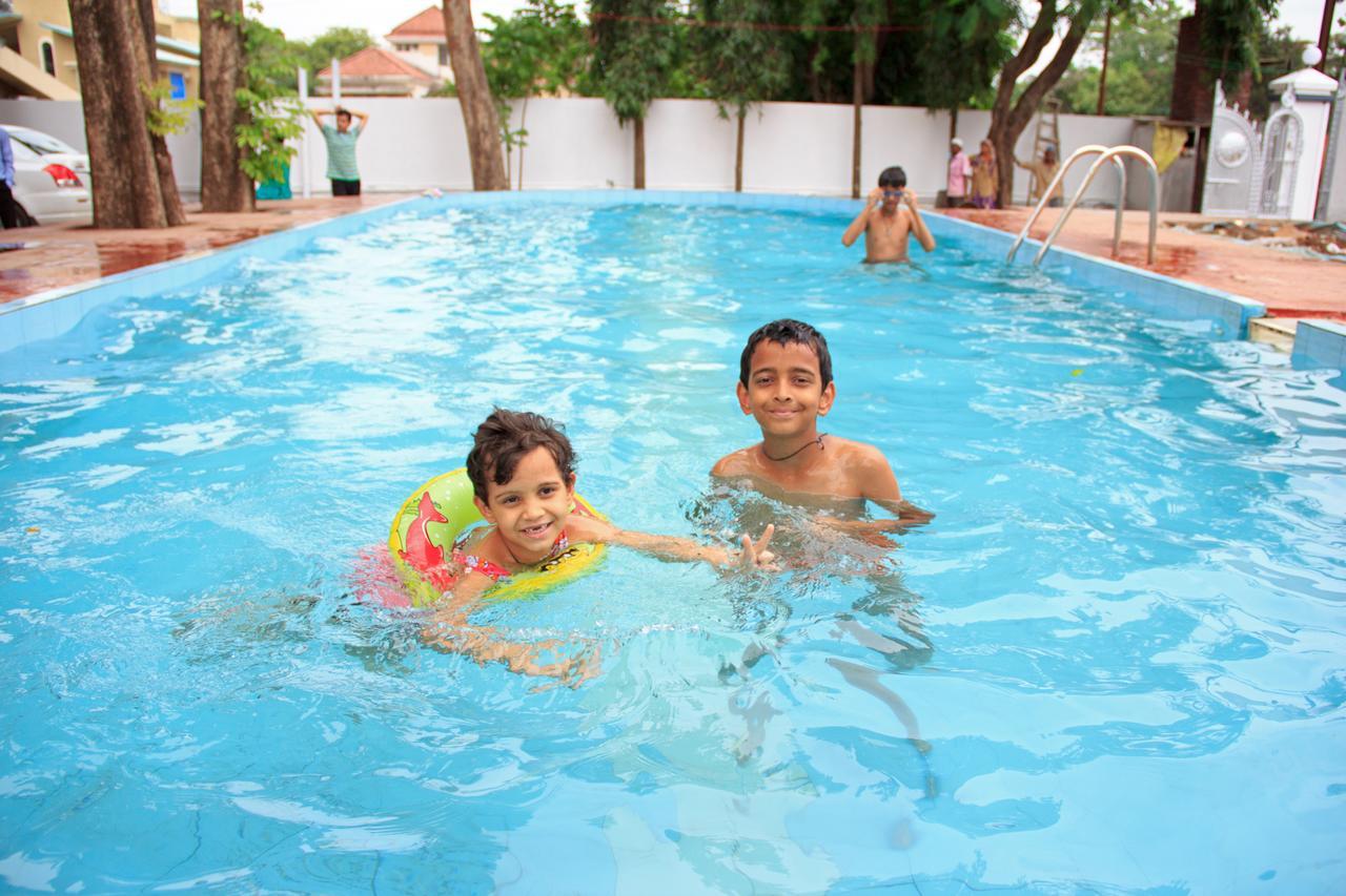 Sunshine Resort Лонавала Екстериор снимка